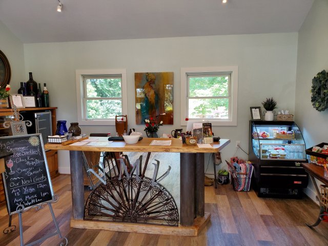 Sobieski Tasting Room 